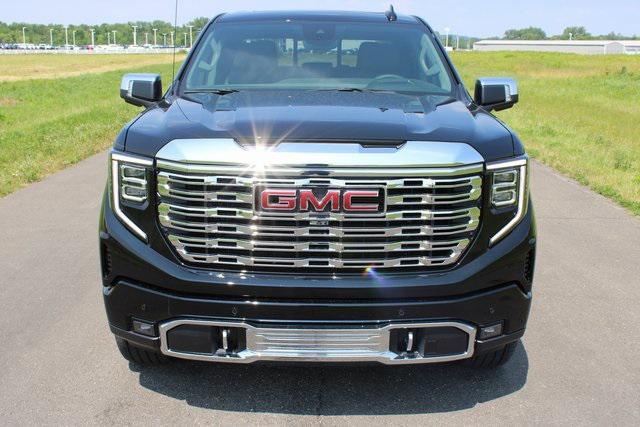 new 2025 GMC Sierra 1500 car, priced at $71,062
