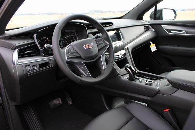 new 2025 Cadillac XT5 car, priced at $45,750