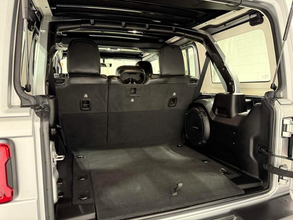 used 2022 Jeep Wrangler Unlimited car, priced at $38,985