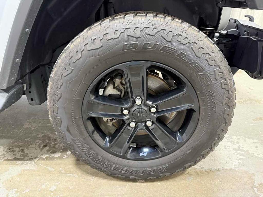 used 2022 Jeep Wrangler Unlimited car, priced at $38,985