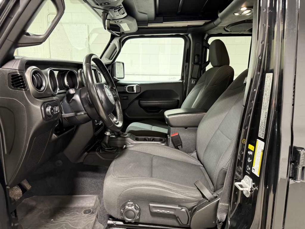 used 2022 Jeep Wrangler Unlimited car, priced at $36,985