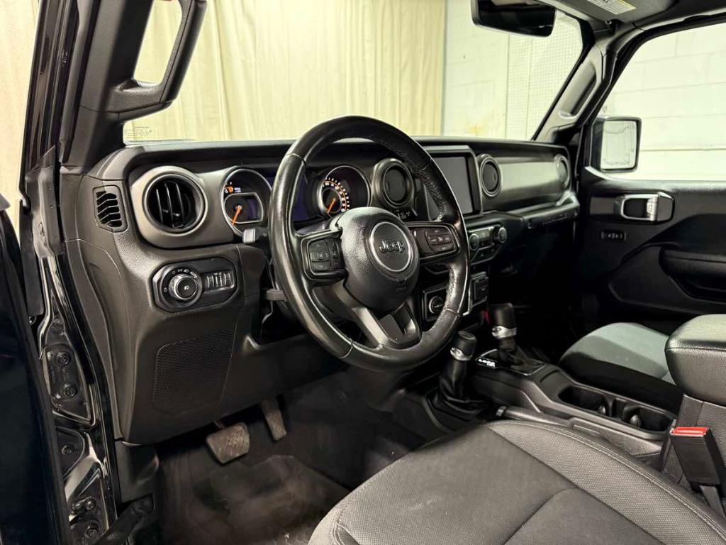 used 2022 Jeep Wrangler Unlimited car, priced at $36,985