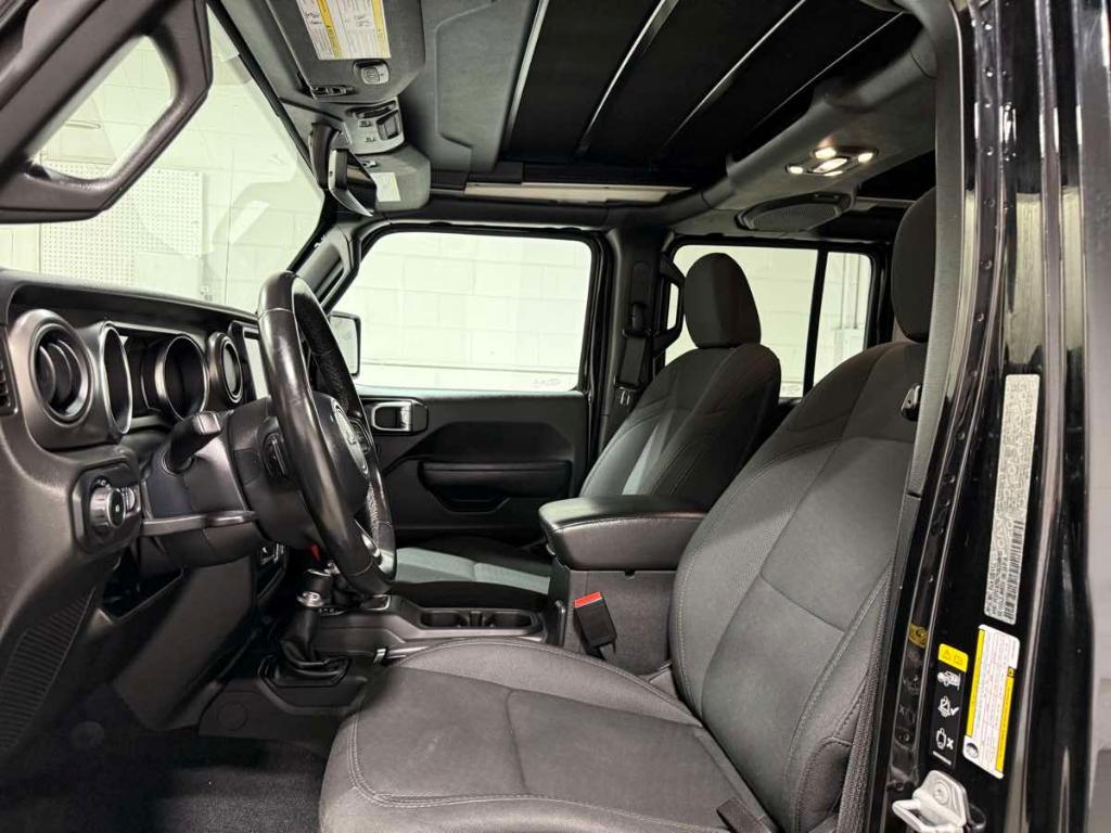 used 2022 Jeep Wrangler Unlimited car, priced at $36,985