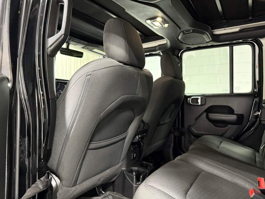 used 2022 Jeep Wrangler Unlimited car, priced at $36,985