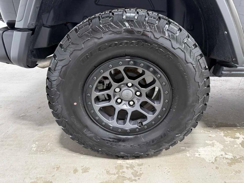 used 2021 Jeep Wrangler Unlimited car, priced at $42,985