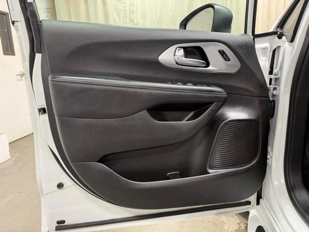 used 2023 Chrysler Pacifica car, priced at $36,985