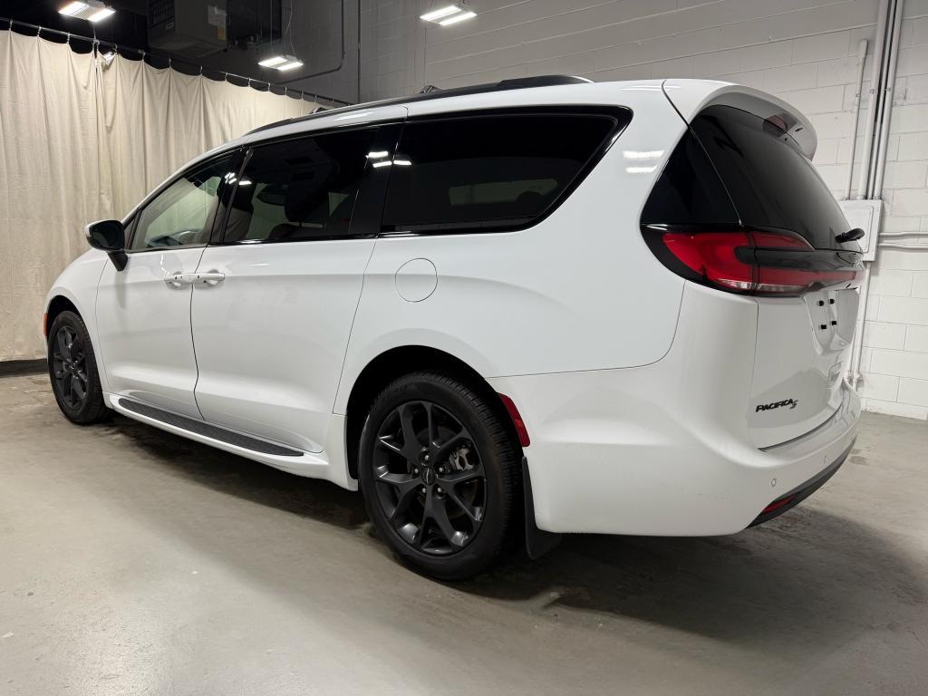 used 2023 Chrysler Pacifica car, priced at $36,985