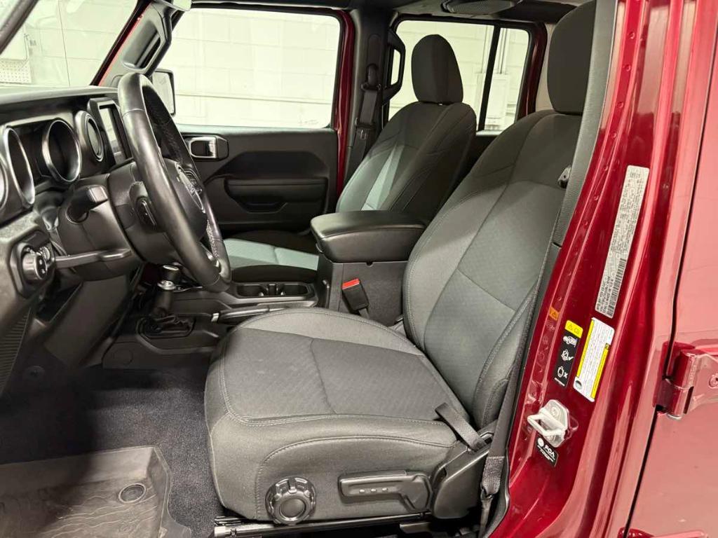 used 2022 Jeep Gladiator car, priced at $35,985