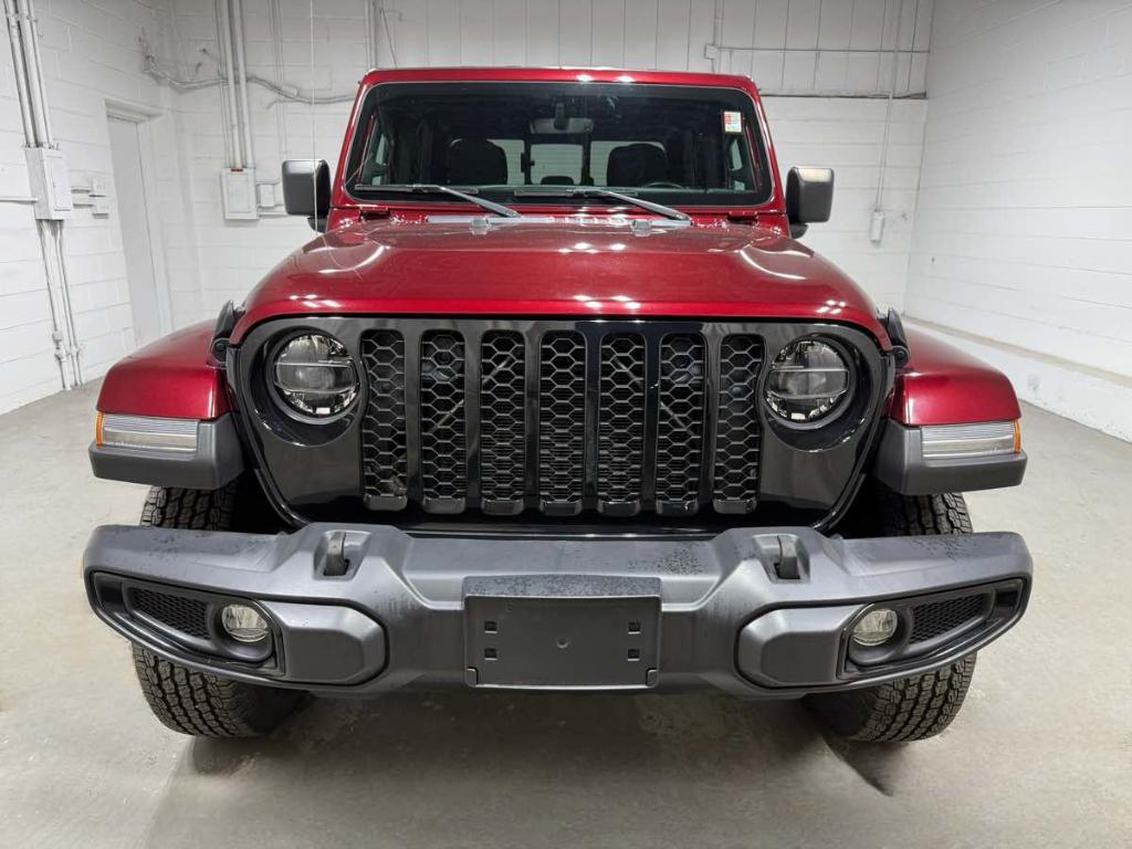 used 2022 Jeep Gladiator car, priced at $35,985