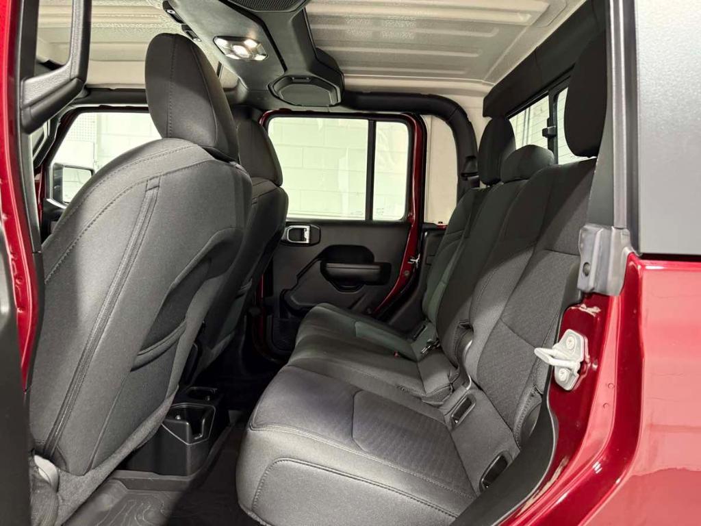 used 2022 Jeep Gladiator car, priced at $35,985