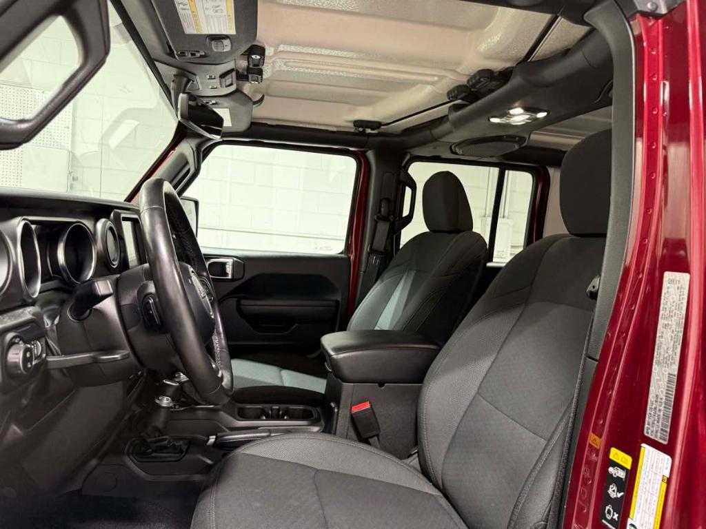 used 2022 Jeep Gladiator car, priced at $35,985