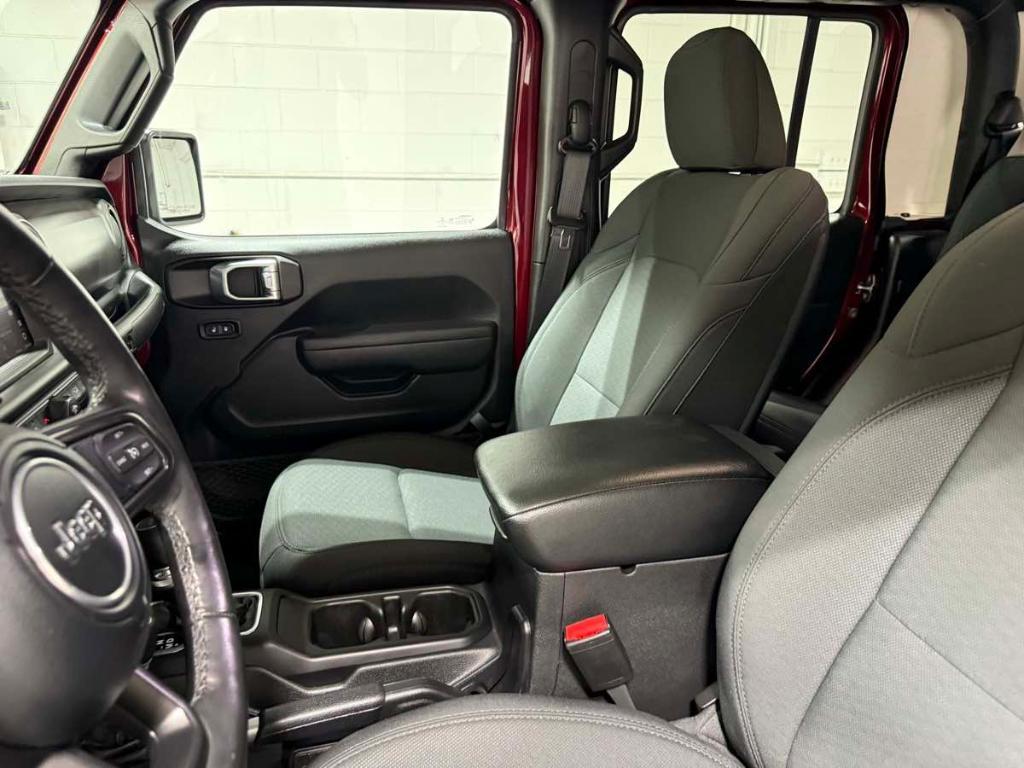 used 2022 Jeep Gladiator car, priced at $35,985