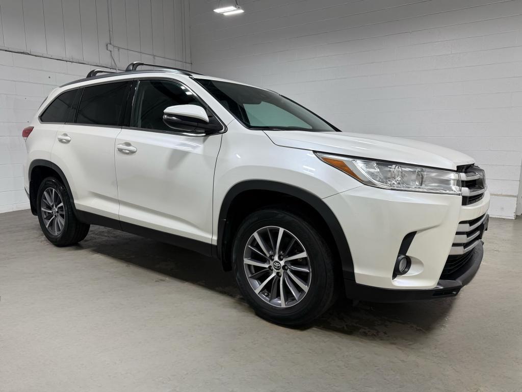used 2019 Toyota Highlander car, priced at $29,985