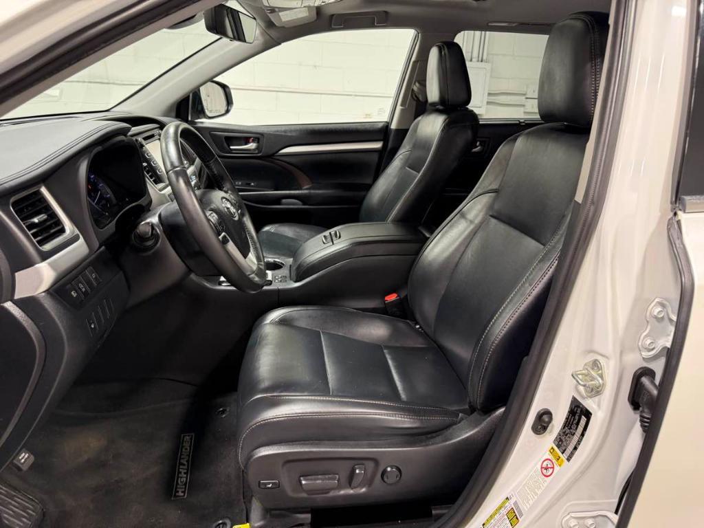 used 2019 Toyota Highlander car, priced at $29,985