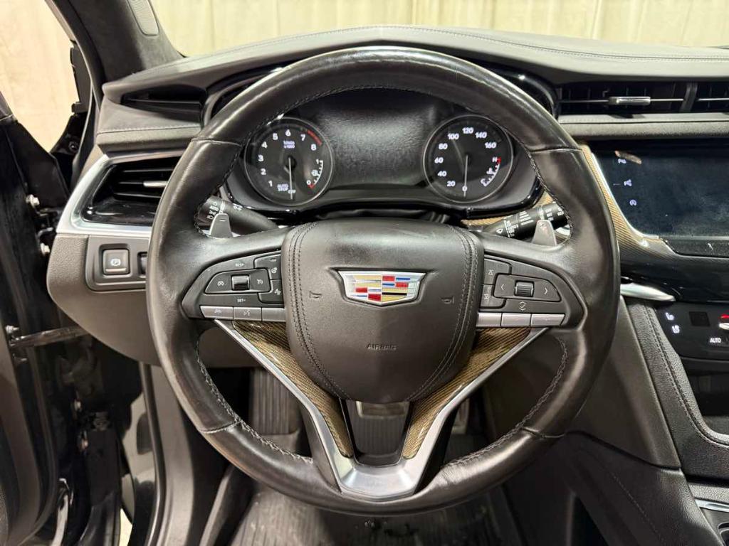 used 2022 Cadillac XT6 car, priced at $40,985