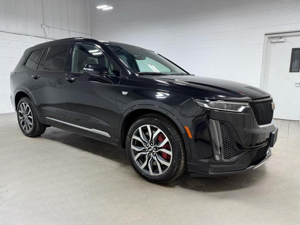 used 2022 Cadillac XT6 car, priced at $40,985