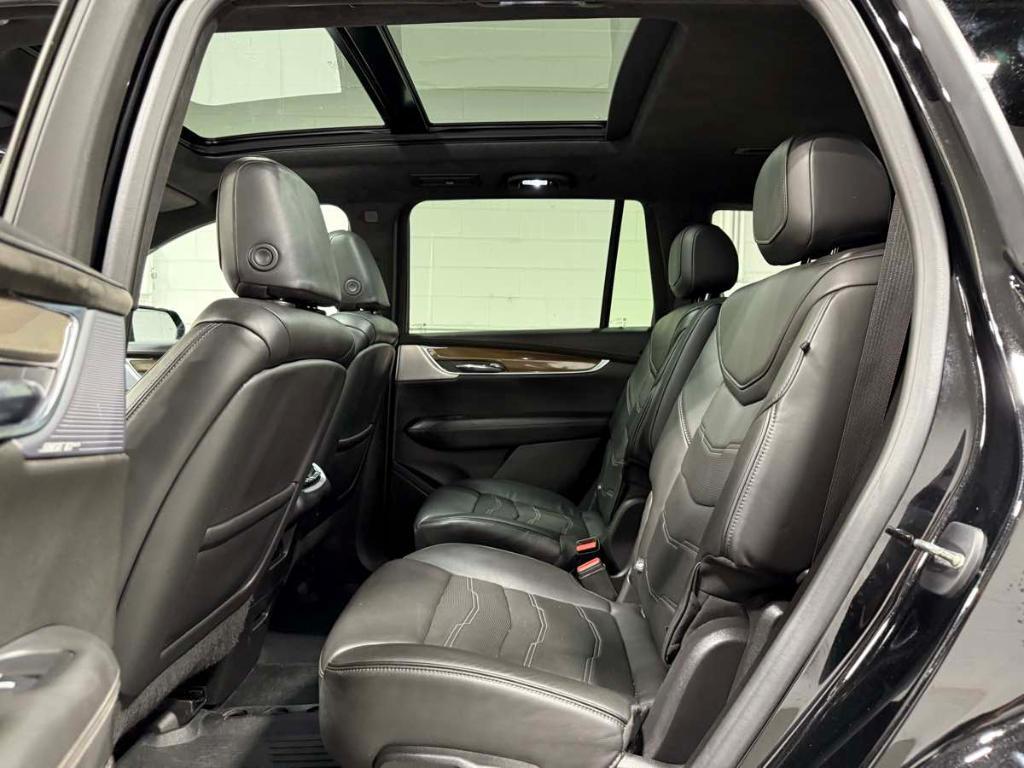 used 2022 Cadillac XT6 car, priced at $40,985