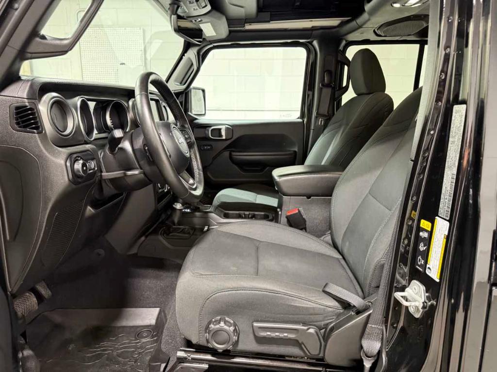 used 2021 Jeep Wrangler Unlimited car, priced at $33,985