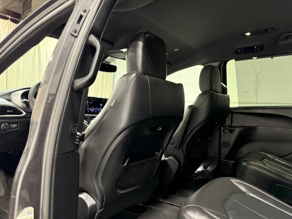 used 2022 Chrysler Pacifica car, priced at $35,985