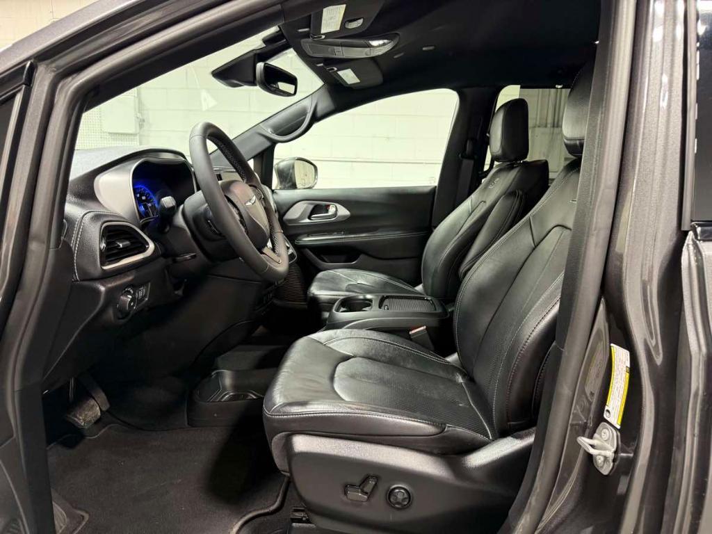 used 2022 Chrysler Pacifica car, priced at $35,985