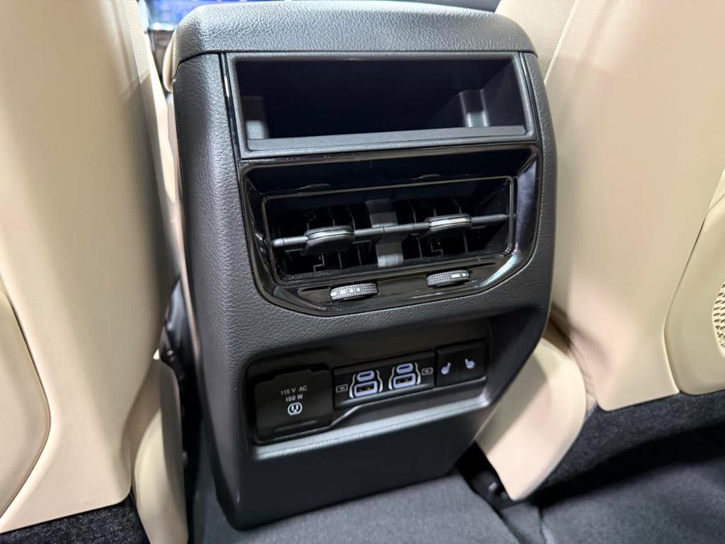 used 2025 Jeep Grand Cherokee car, priced at $48,985
