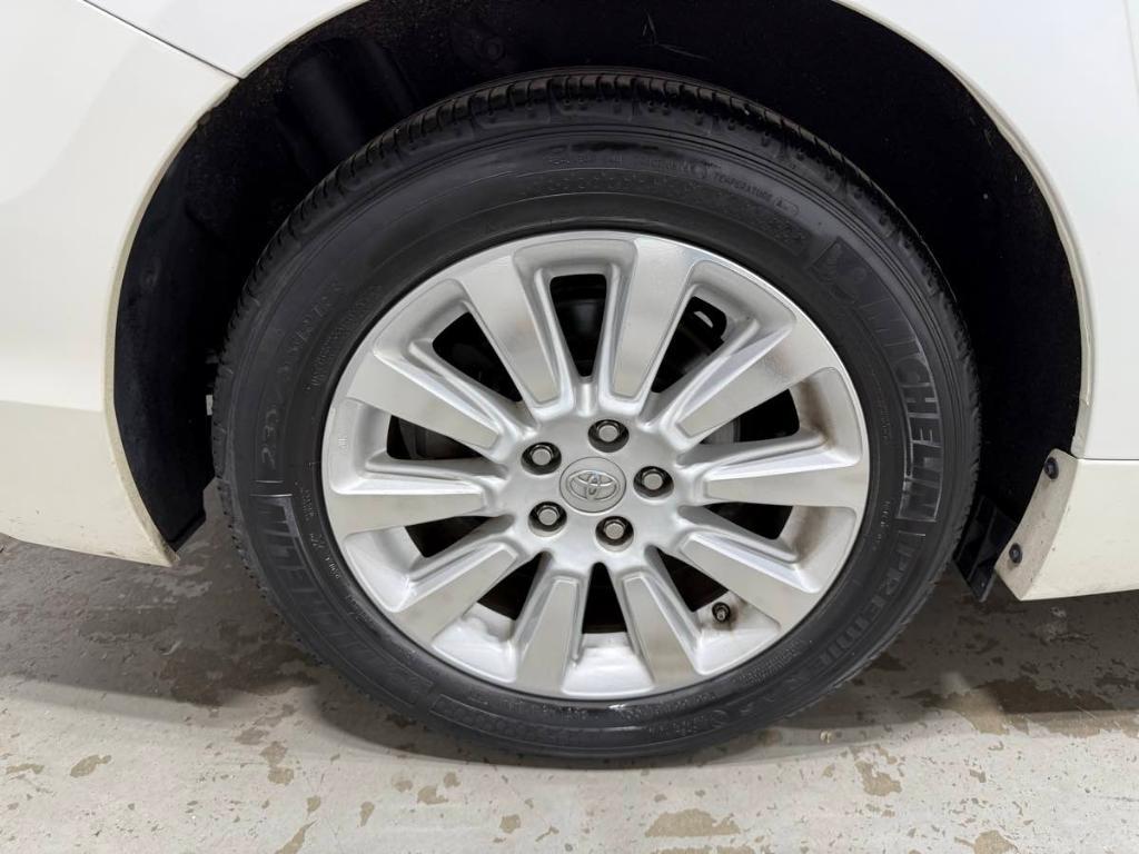 used 2015 Toyota Sienna car, priced at $21,985