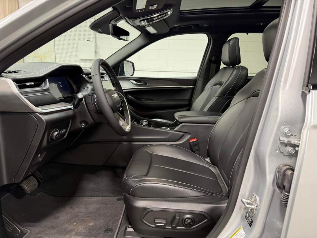 used 2025 Jeep Grand Cherokee L car, priced at $51,985