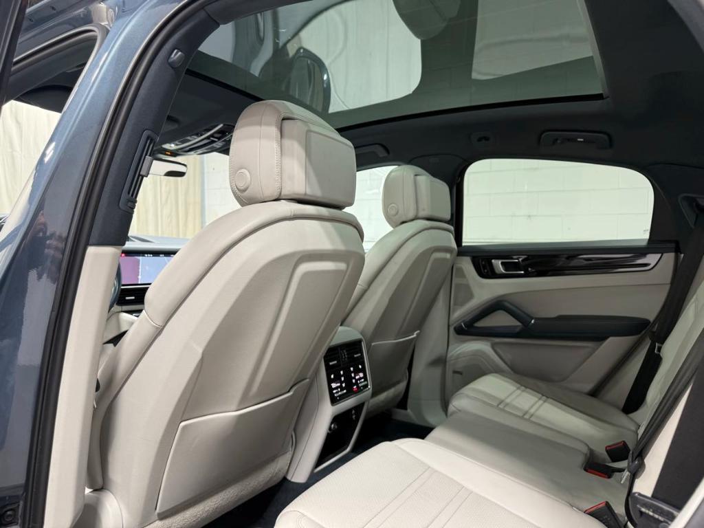 used 2020 Porsche Cayenne car, priced at $45,985