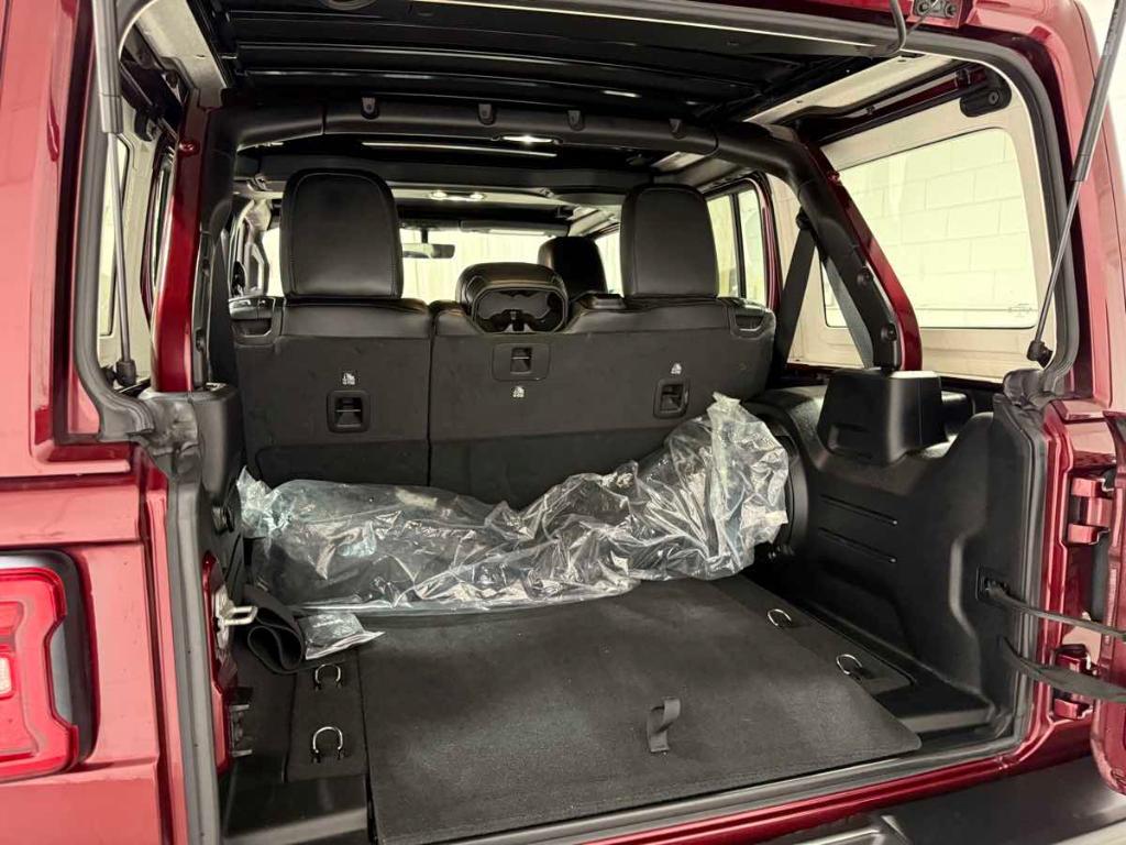 used 2021 Jeep Wrangler Unlimited car, priced at $38,985