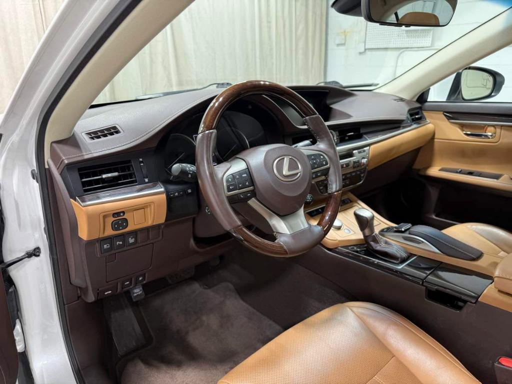 used 2018 Lexus ES 350 car, priced at $25,985