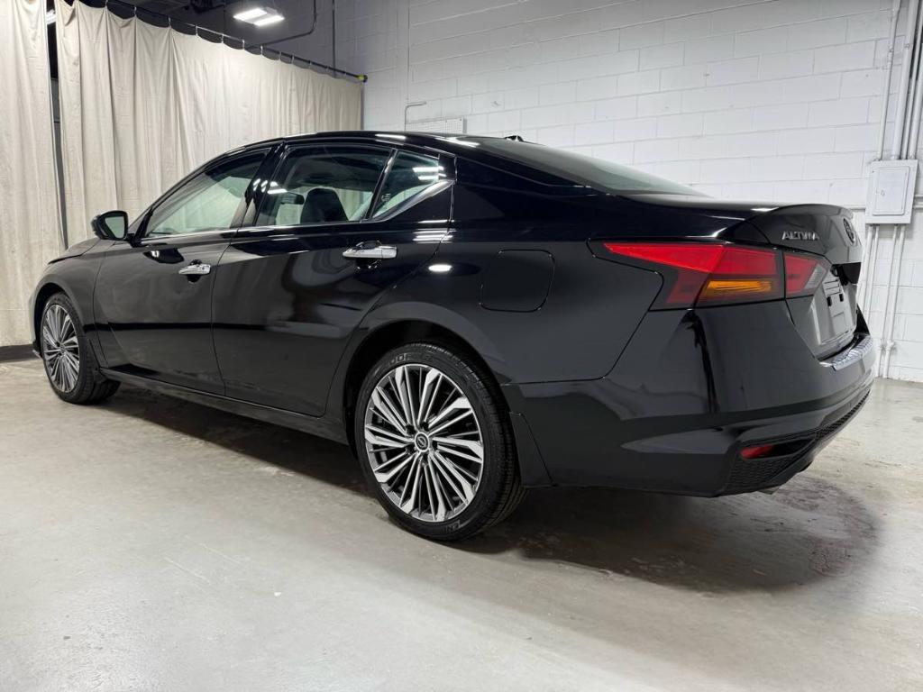 used 2023 Nissan Altima car, priced at $24,985