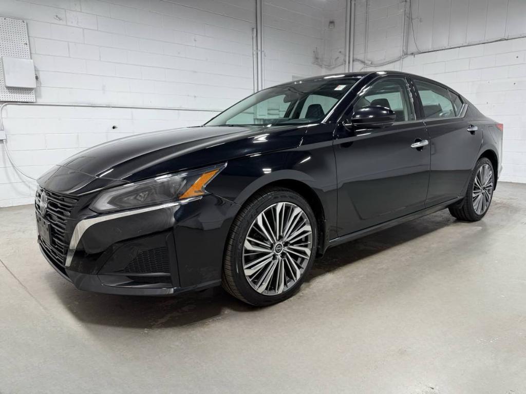 used 2023 Nissan Altima car, priced at $24,985