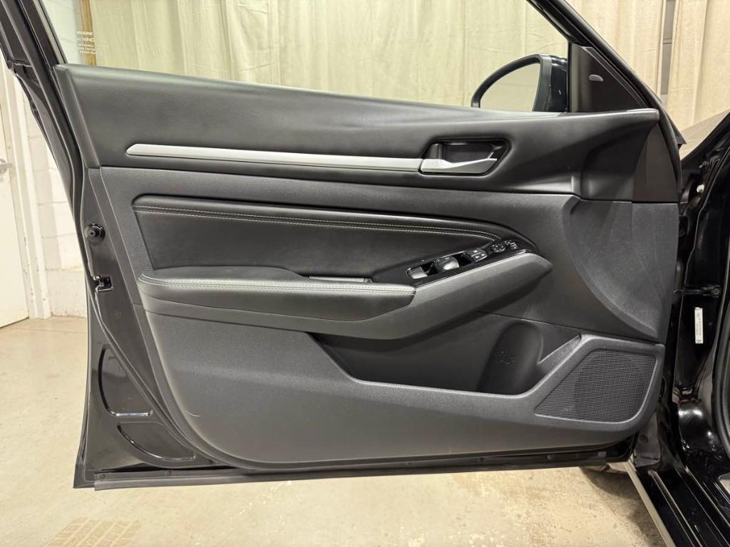 used 2023 Nissan Altima car, priced at $24,985