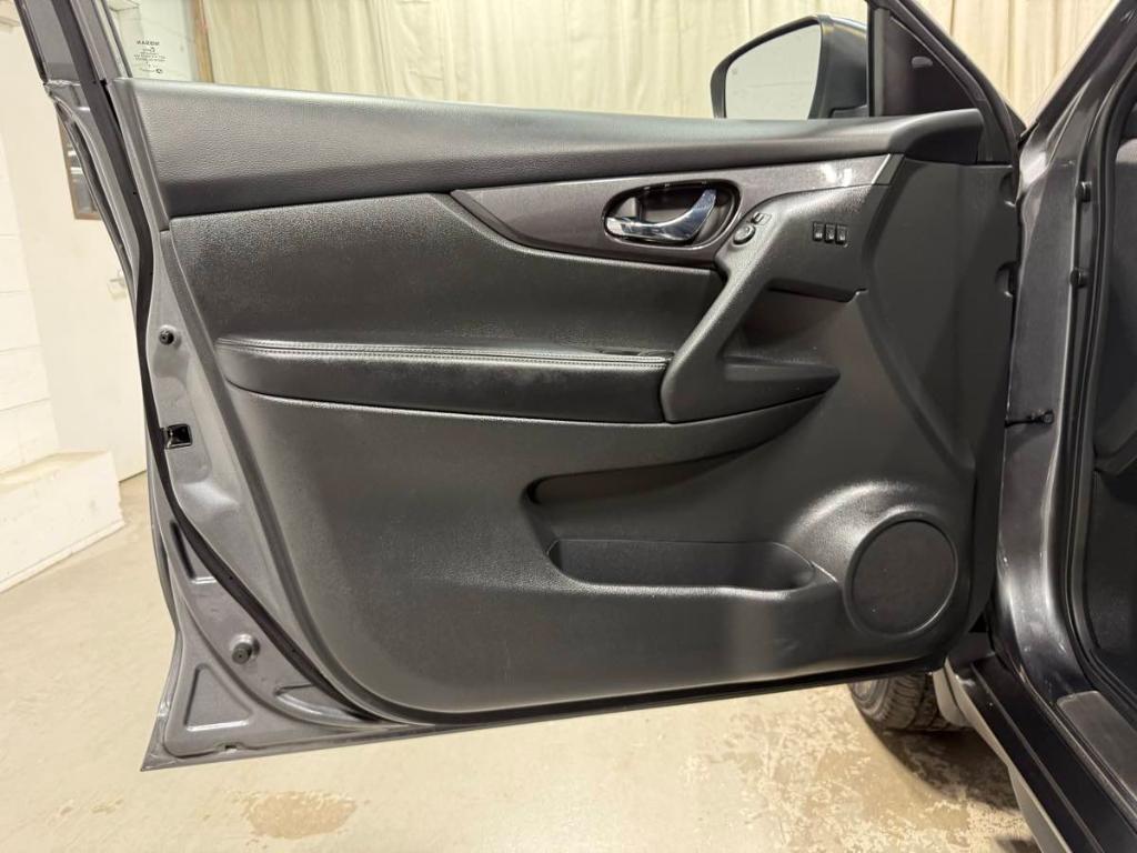 used 2018 Nissan Rogue car, priced at $18,985