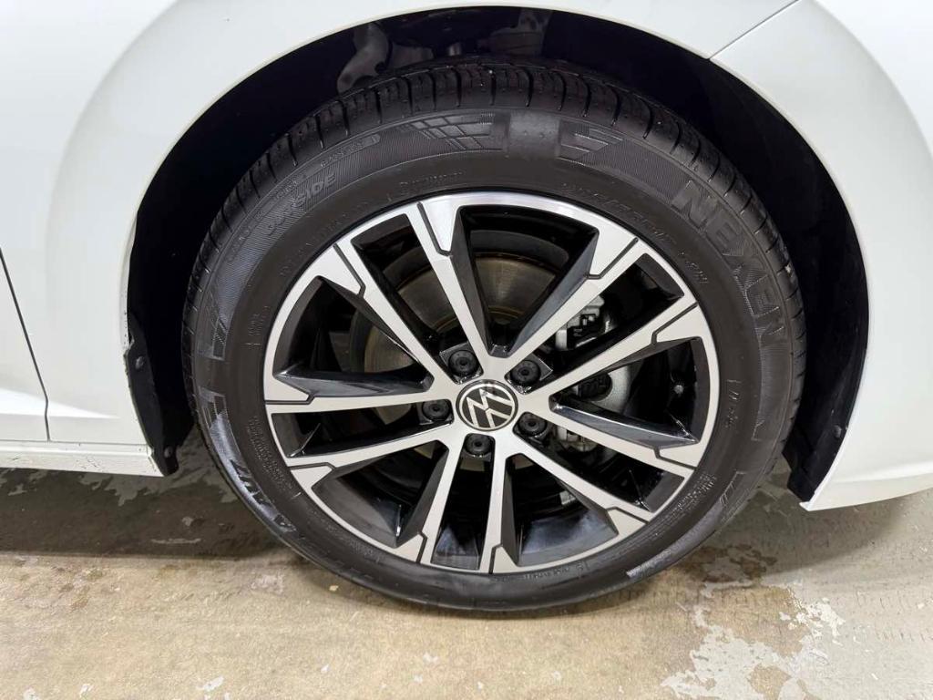 used 2024 Volkswagen Jetta car, priced at $22,985