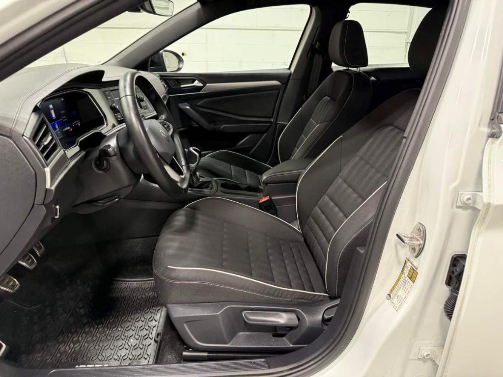 used 2024 Volkswagen Jetta car, priced at $22,985