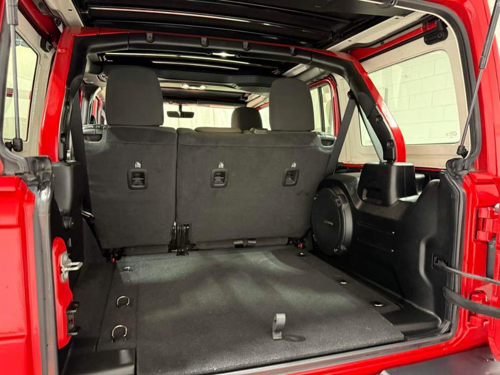 used 2022 Jeep Wrangler Unlimited car, priced at $39,985