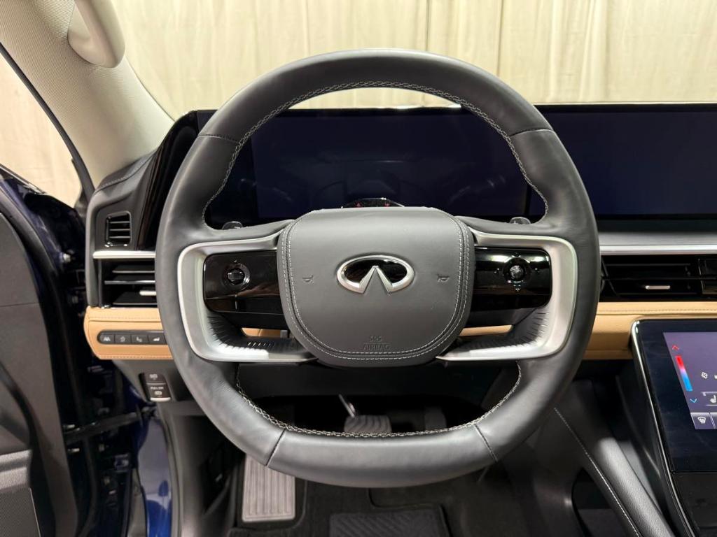 used 2025 INFINITI QX80 car, priced at $89,985