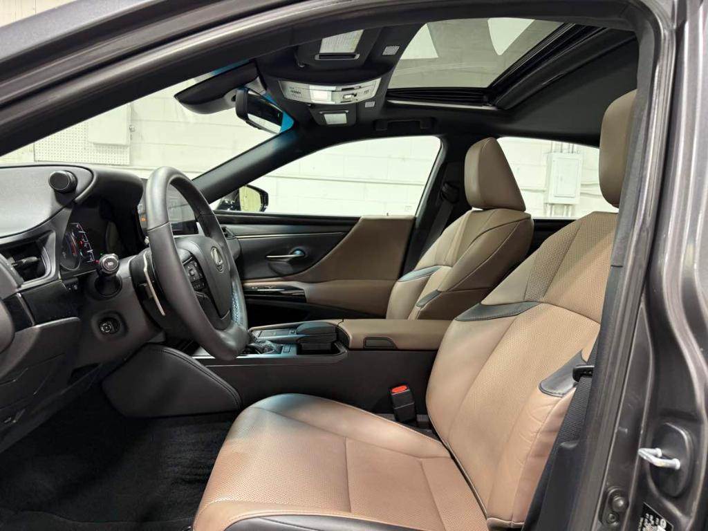 used 2022 Lexus ES 350 car, priced at $39,985