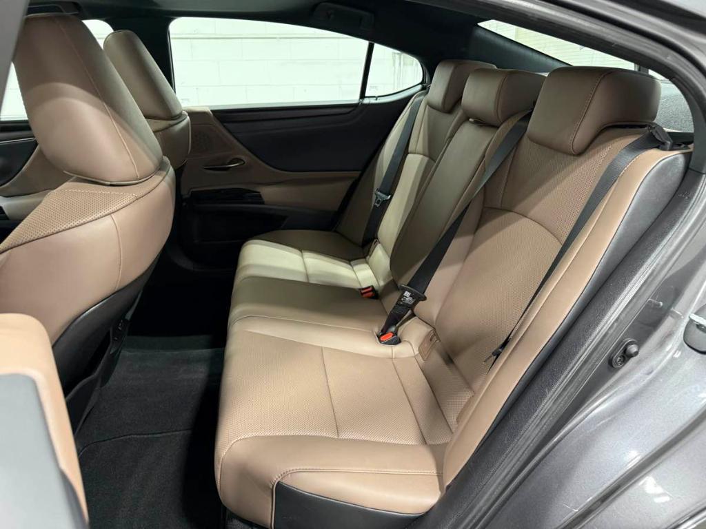 used 2022 Lexus ES 350 car, priced at $39,985