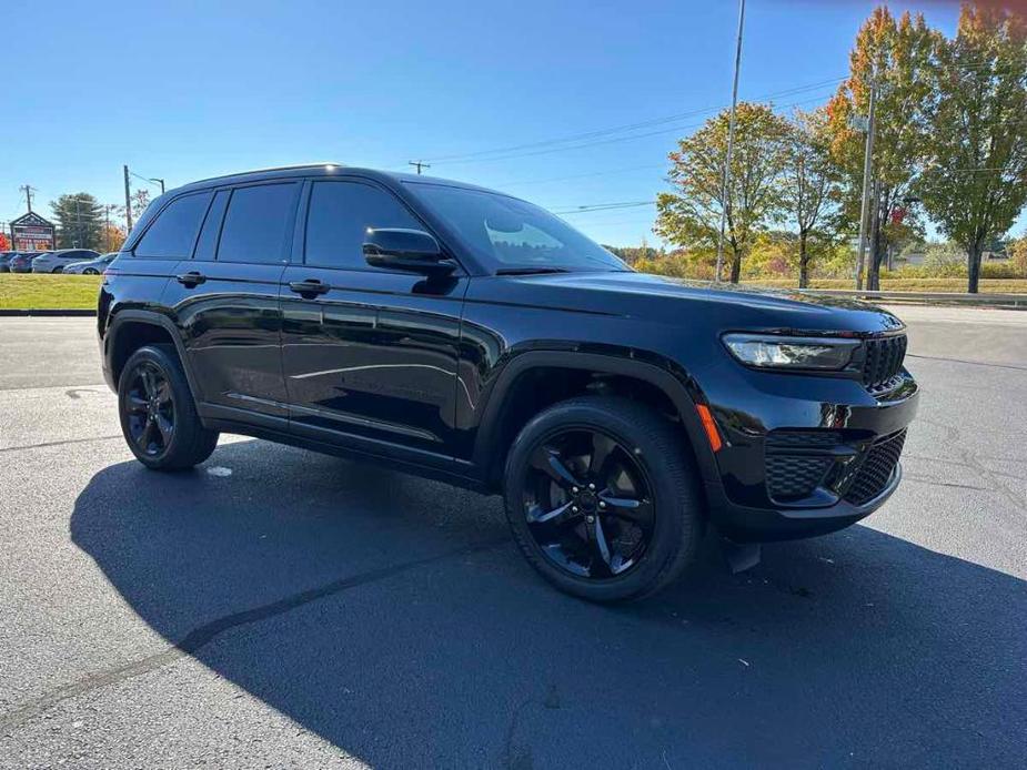 used 2022 Jeep Grand Cherokee car, priced at $35,985