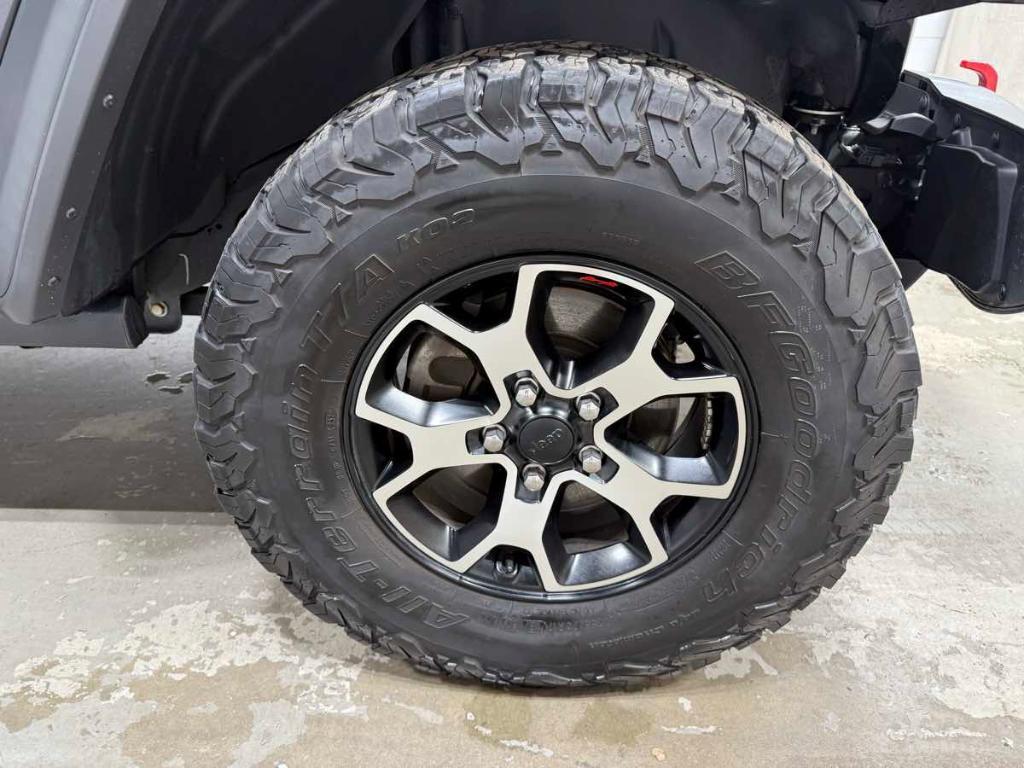 used 2020 Jeep Wrangler Unlimited car, priced at $38,985