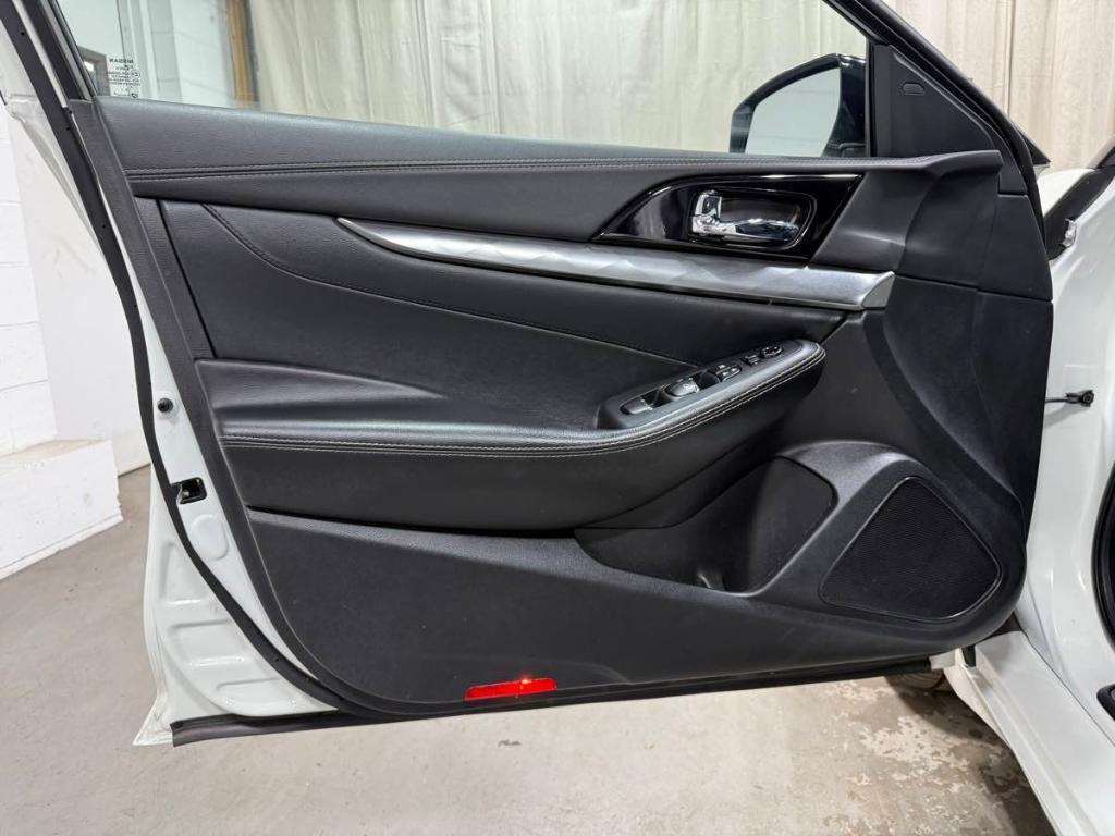 used 2021 Nissan Maxima car, priced at $21,985