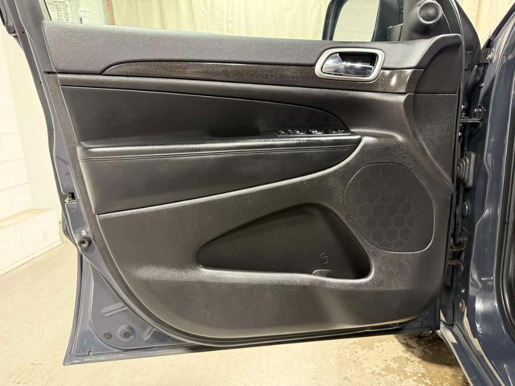 used 2018 Jeep Grand Cherokee car, priced at $18,985