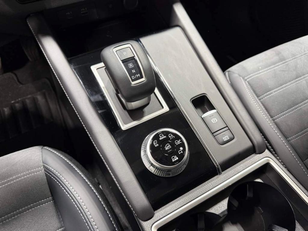 used 2024 Mitsubishi Outlander car, priced at $31,985