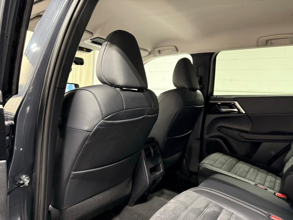 used 2024 Mitsubishi Outlander car, priced at $31,985