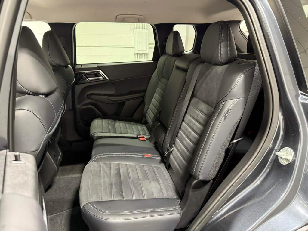 used 2024 Mitsubishi Outlander car, priced at $31,985