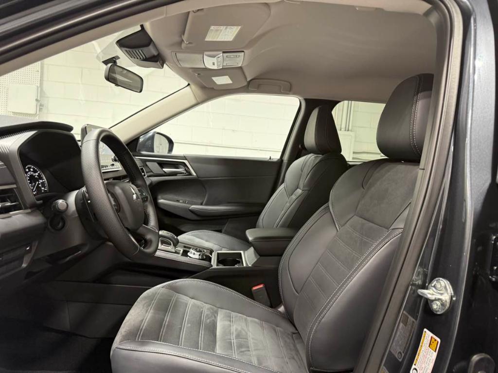 used 2024 Mitsubishi Outlander car, priced at $31,985