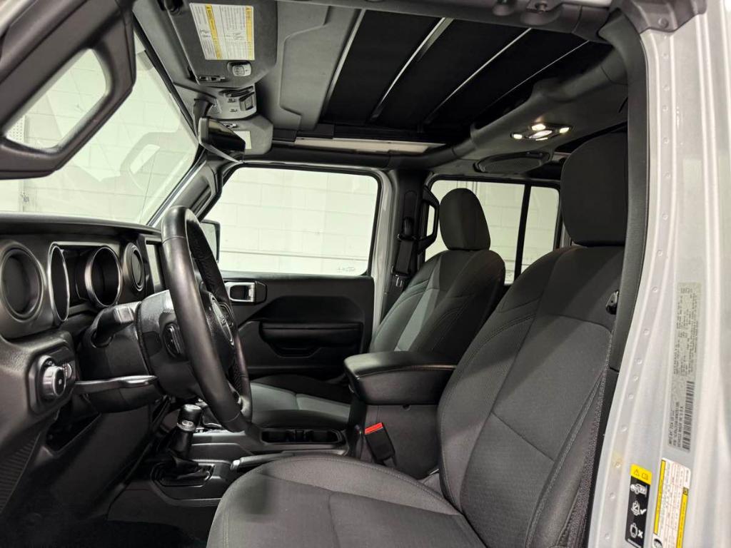 used 2022 Jeep Wrangler Unlimited car, priced at $35,985
