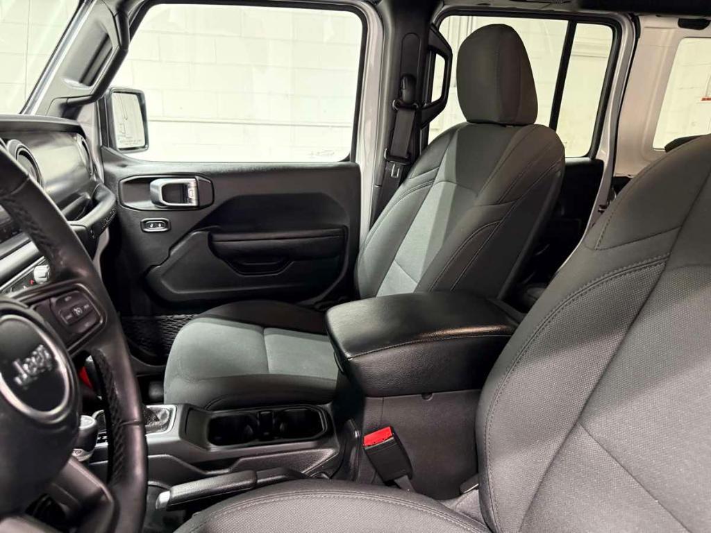 used 2022 Jeep Wrangler Unlimited car, priced at $35,985